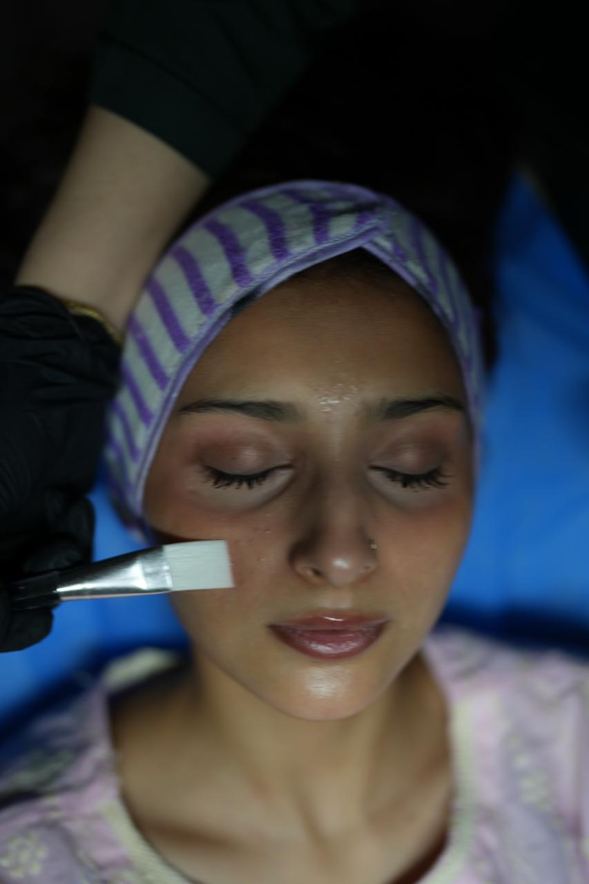 skin care clinic lahore thokar niaz baig
