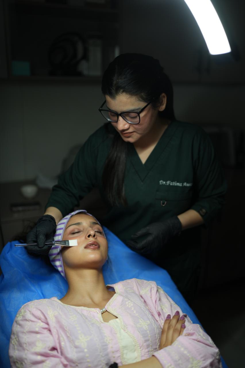 cosmetic clinic lahore in thokar niaz baig